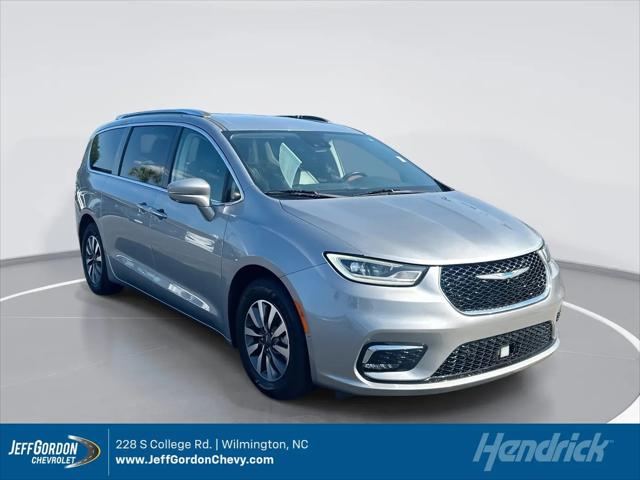 2021 Chrysler Pacifica Hybrid Touring L for sale in Wilmington, NC