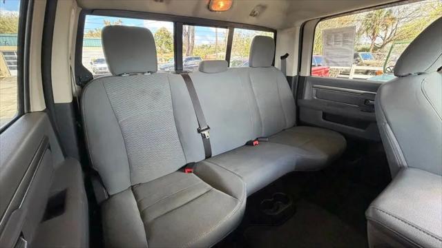 2018 Ram 3500 SLT Crew Cab 4x4 6'4" Box