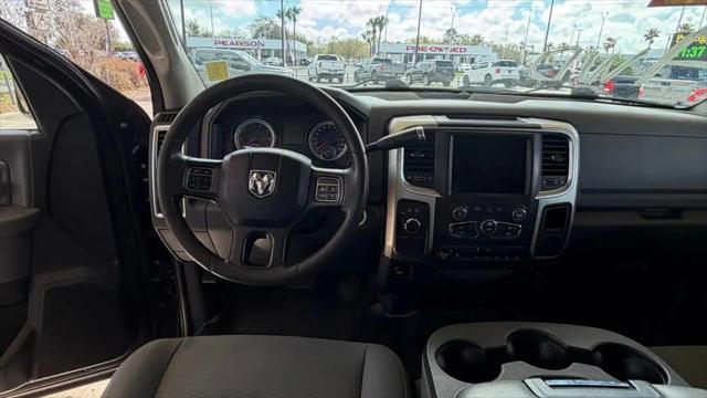 2018 Ram 3500 SLT Crew Cab 4x4 6'4" Box