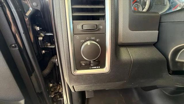 2018 Ram 3500 SLT Crew Cab 4x4 6'4" Box