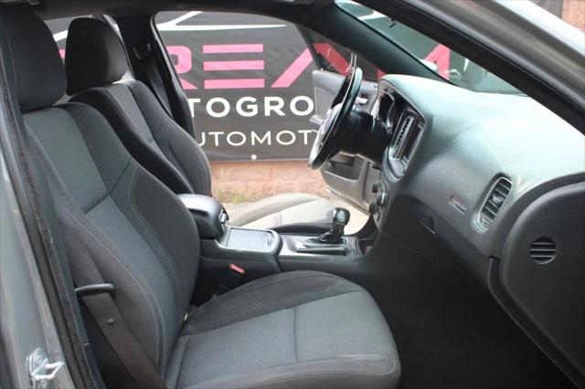 2019 Dodge Charger SXT RWD