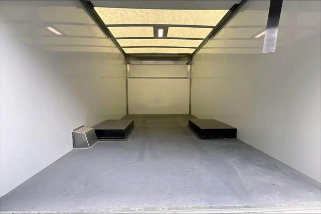 2024 Ford E-450 Cutaway Base