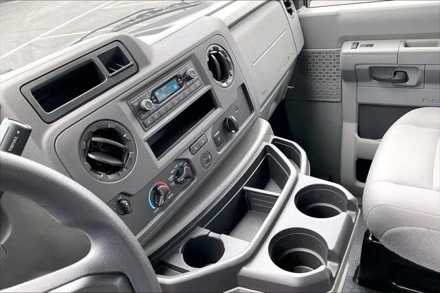 2024 Ford E-450 Cutaway Base