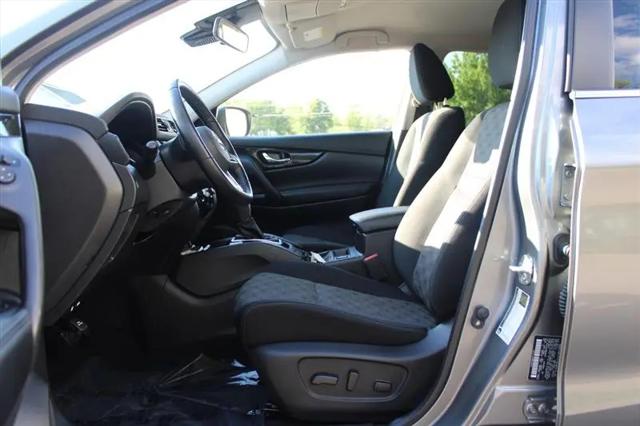 2021 Nissan Rogue Sport SV FWD Xtronic CVT