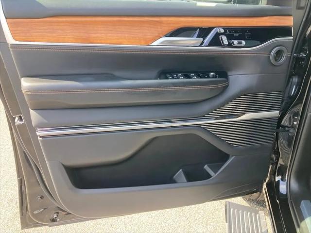2024 Jeep Grand Wagoneer L Series III 4x4