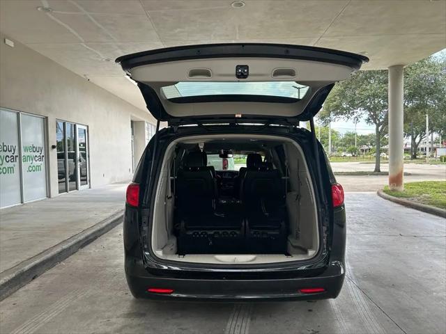 2021 Chrysler Voyager LXI