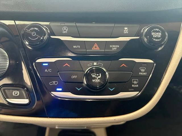 2021 Chrysler Voyager LXI