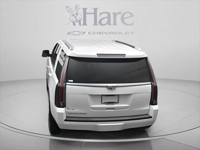 2019 Cadillac Escalade Luxury