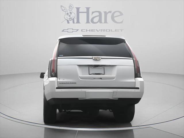 2019 Cadillac Escalade Luxury