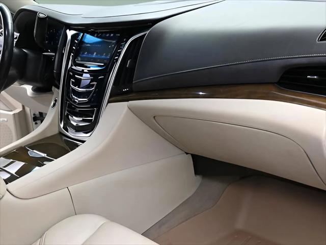 2019 Cadillac Escalade Luxury