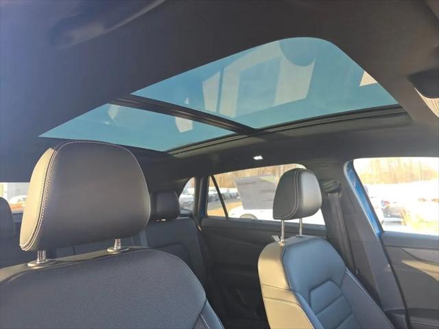 2024 Volkswagen Atlas Cross Sport 2.0T SEL R-Line