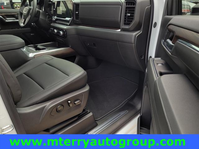 2024 GMC Sierra 2500HD 4WD Crew Cab Standard Bed SLT