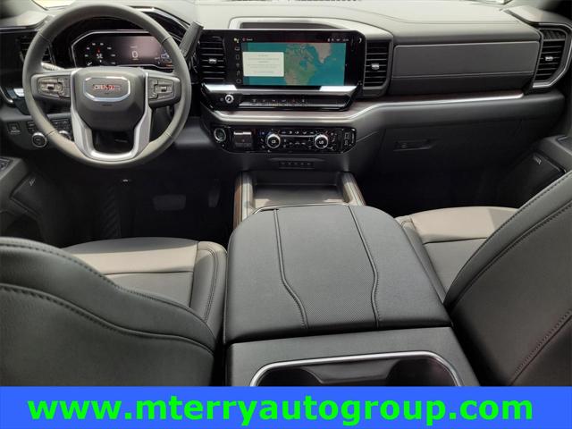 2024 GMC Sierra 2500HD 4WD Crew Cab Standard Bed SLT