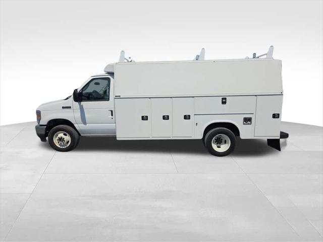 2024 Ford E-450 Cutaway Base