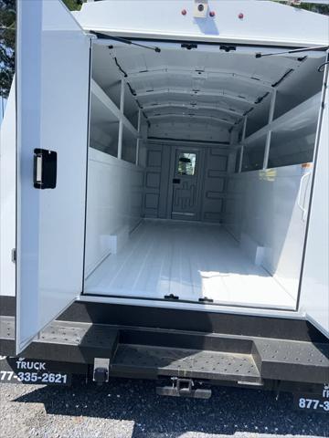 2024 Ford E-450 Cutaway Base