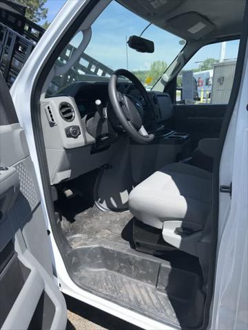 2024 Ford E-450 Cutaway Base