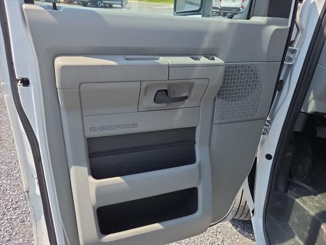 2024 Ford E-450 Cutaway Base