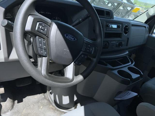 2024 Ford E-450 Cutaway Base