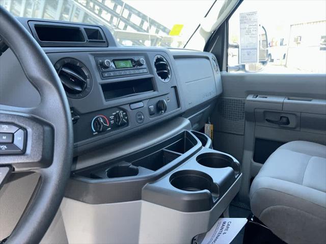 2024 Ford E-450 Cutaway Base