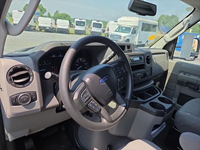 2024 Ford E-450 Cutaway Base