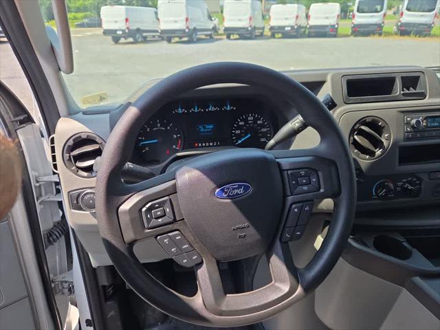 2024 Ford E-450 Cutaway Base