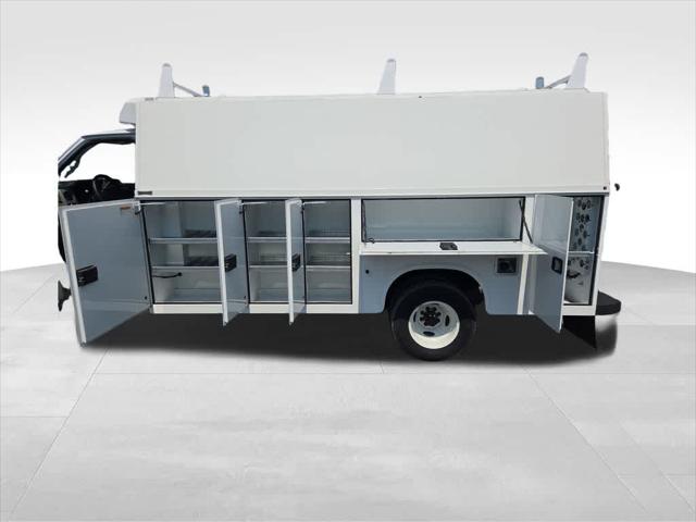 2024 Ford E-450 Cutaway Base