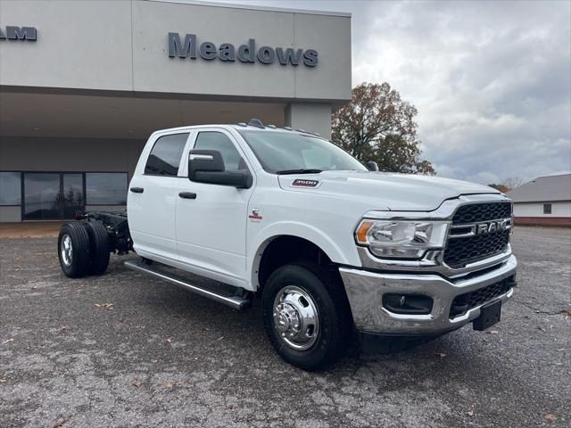 2024 RAM Ram 3500 Chassis Cab RAM 3500 TRADESMAN CREW CAB CHASSIS 4X4 60 CA