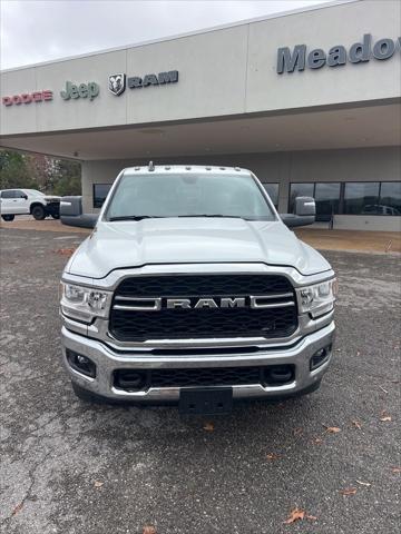 2024 RAM Ram 3500 Chassis Cab RAM 3500 TRADESMAN CREW CAB CHASSIS 4X4 60 CA