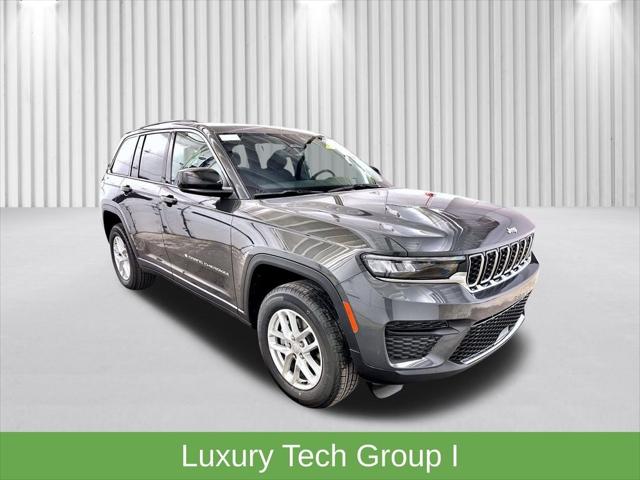 2024 Jeep Grand Cherokee GRAND CHEROKEE LAREDO X 4X4