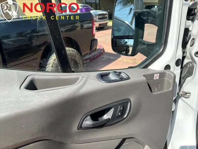 2020 Ford Transit Cutaway Base