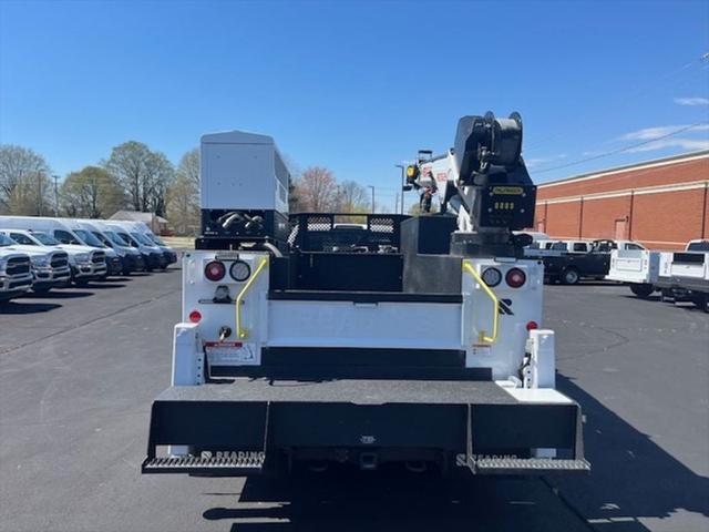 2024 RAM Ram 5500 Chassis Cab RAM 5500 TRADESMAN CHASSIS REGULAR CAB 4X4 84 CA