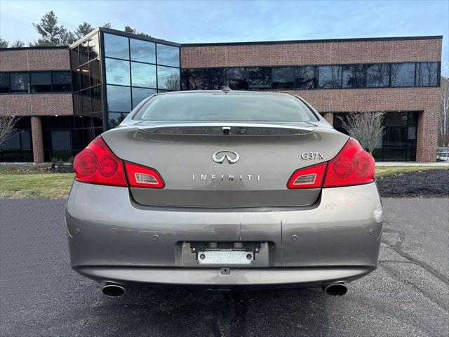2011 INFINITI G37 G37x Limited Edition Sedan 4D