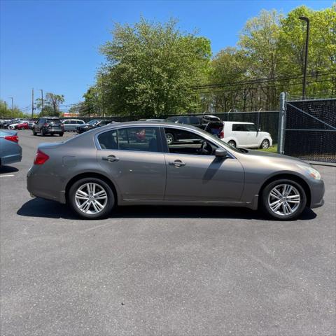 2011 INFINITI G37 G37x Limited Edition Sedan 4D