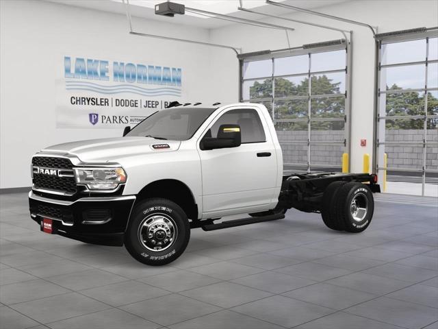 2024 RAM Ram 3500 Chassis Cab RAM 3500 TRADESMAN CHASSIS REGULAR CAB 4X4 60 CA