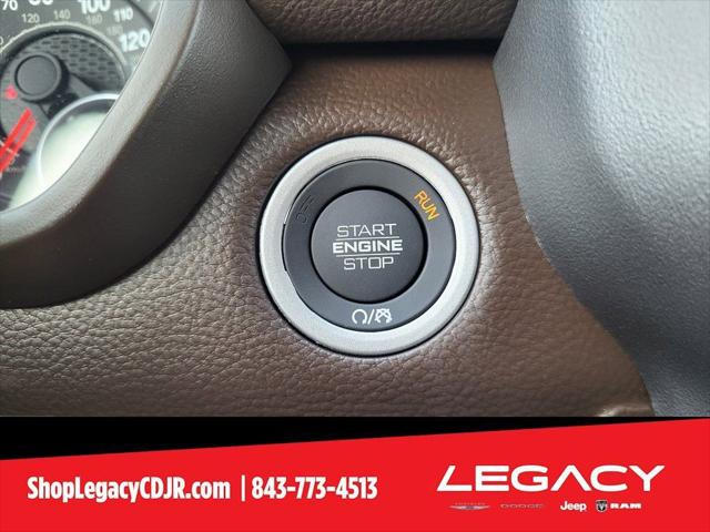 2025 Ram 1500 Laramie Crew Cab 4x4 64 Box