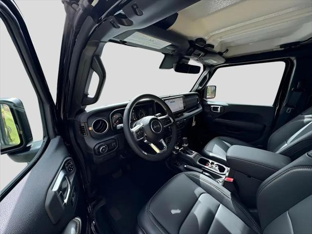 2024 Jeep Wrangler 4-Door Sahara 4x4