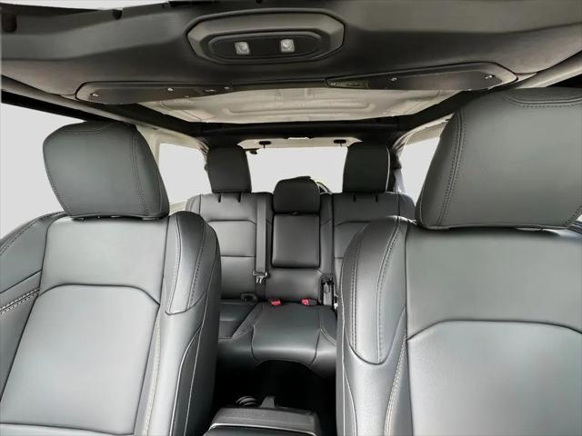 2024 Jeep Wrangler 4-Door Sahara 4x4