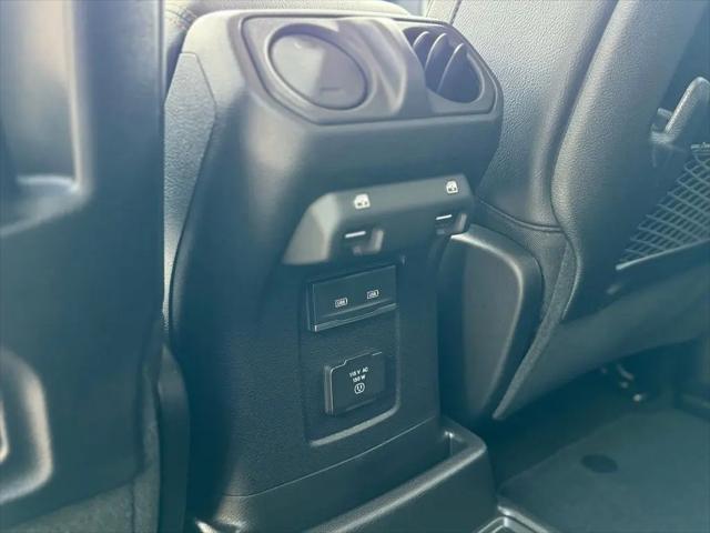 2024 Jeep Wrangler 4-Door Sahara 4x4