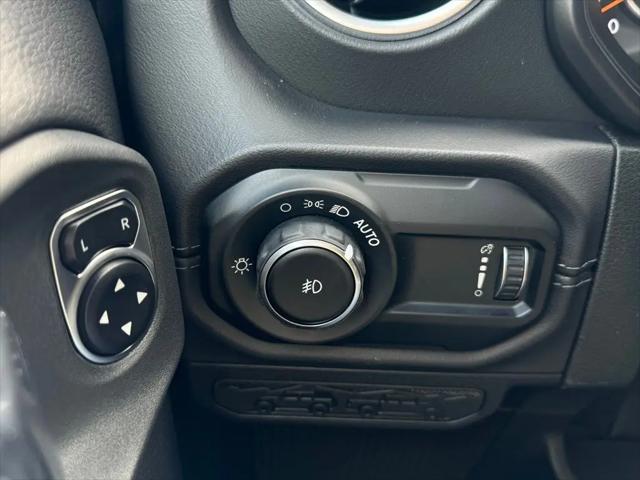 2024 Jeep Wrangler 4-Door Sahara 4x4