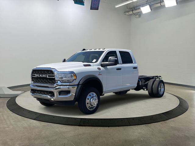 2024 RAM Ram 5500 Chassis Cab RAM 5500 TRADESMAN CHASSIS CREW CAB 4X4 60 CA