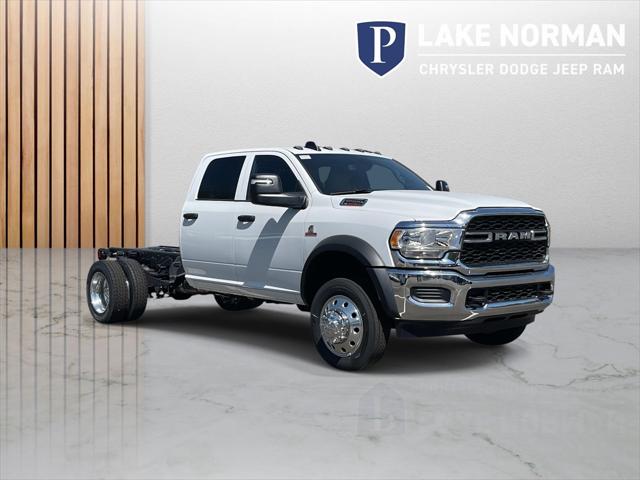 2024 RAM Ram 5500 Chassis Cab RAM 5500 TRADESMAN CHASSIS CREW CAB 4X4 60 CA