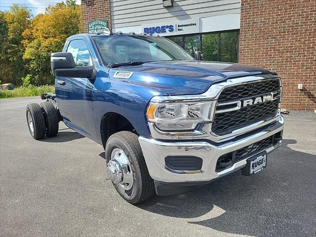 2024 RAM Ram 3500 Chassis Cab RAM 3500 TRADESMAN CHASSIS REGULAR CAB 4X4 60 CA 2024 RAM Ram 3500 Chassis Cab RAM 3500 TRADESMAN CHASSIS REGULAR CAB 4X4 60 CA
