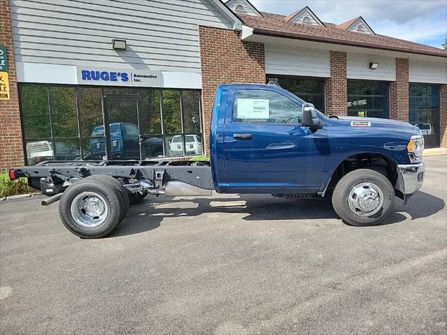 2024 RAM Ram 3500 Chassis Cab RAM 3500 TRADESMAN CHASSIS REGULAR CAB 4X4 60 CA 2024 RAM Ram 3500 Chassis Cab RAM 3500 TRADESMAN CHASSIS REGULAR CAB 4X4 60 CA