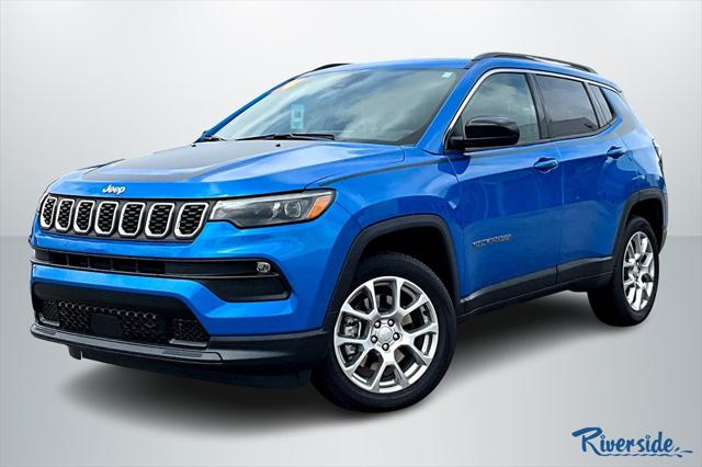 2024 Jeep Compass COMPASS LATITUDE LUX 4X4