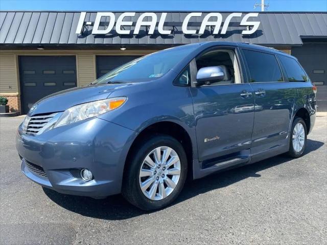 2013 Toyota Sienna XLE V6 8 Passenger for sale in Harrisburg, PA