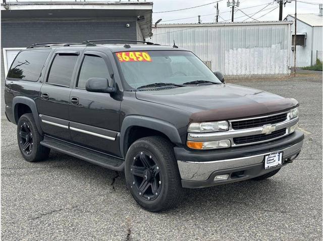 2004 Chevrolet Suburban LT