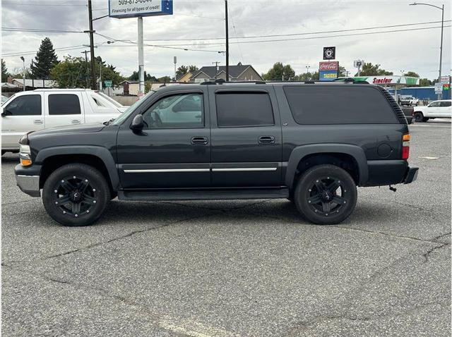 2004 Chevrolet Suburban LT