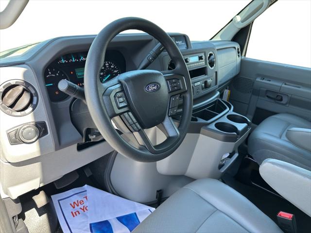 2025 Ford E-350 Cutaway Base