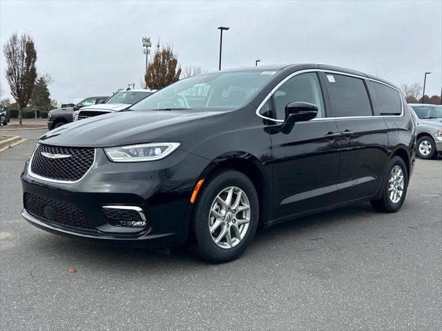 2024 Chrysler Pacifica PACIFICA TOURING L