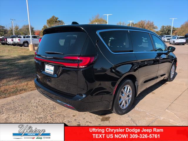 2024 Chrysler Pacifica PACIFICA TOURING L